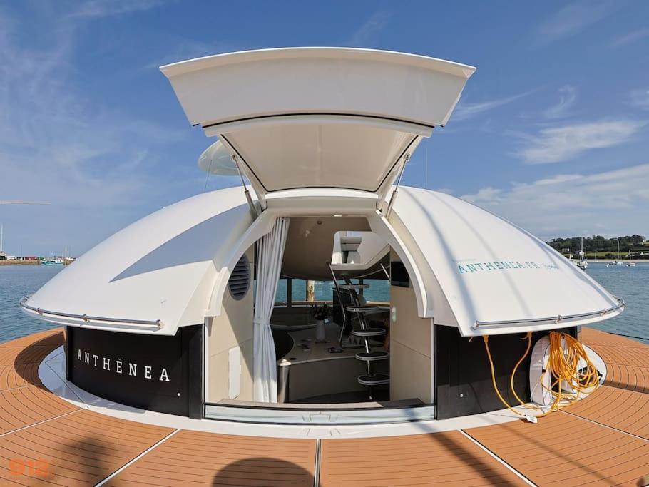 Anthenea Suite Hoteliere Flottante Perros-Guirec Exteriér fotografie